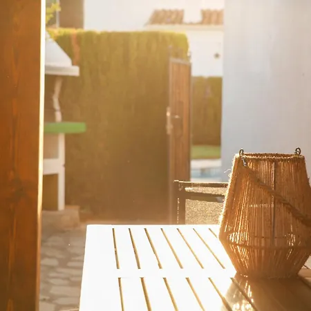 Deniahouse Semesterbostad *